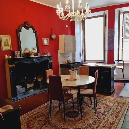 Domus Julie Apartamento *